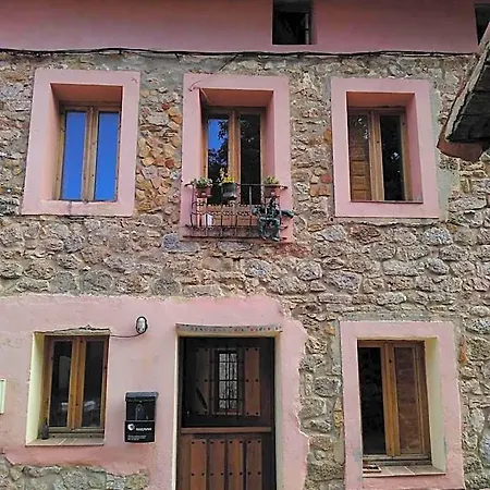 El Hacedor Hostel La Aldea del Portillo del Busto
